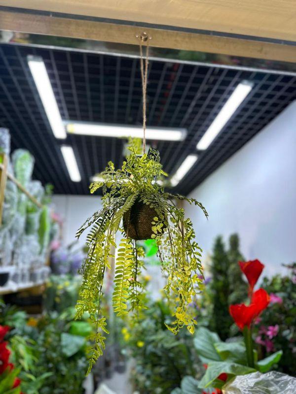 Artificial hanging fern plant