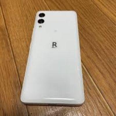 Vifaa Rakuten Hand 5G