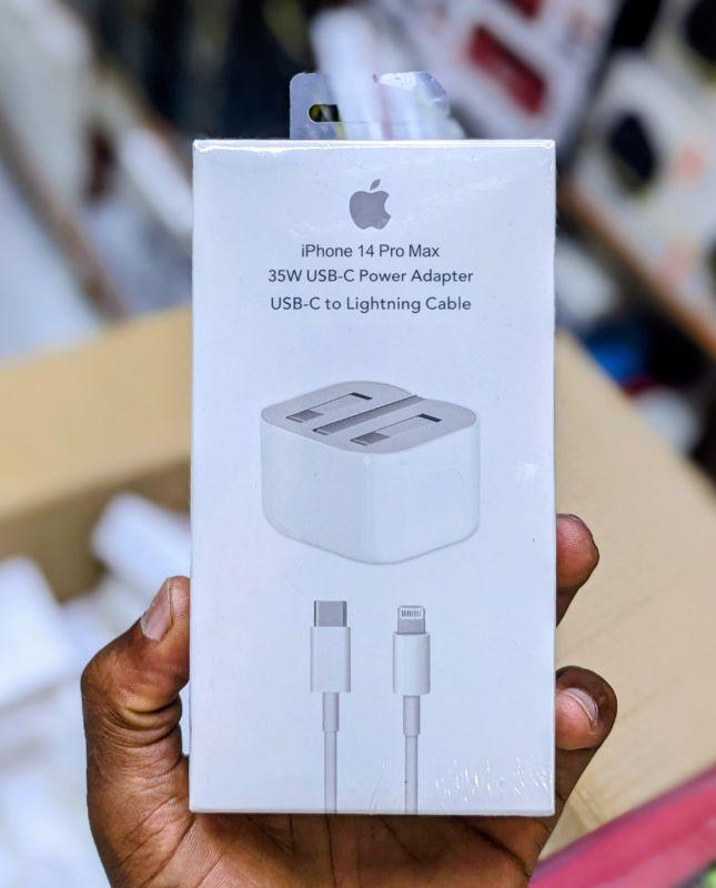 35W USB-C Power Adapta and USB-C to Lightning Kebo set