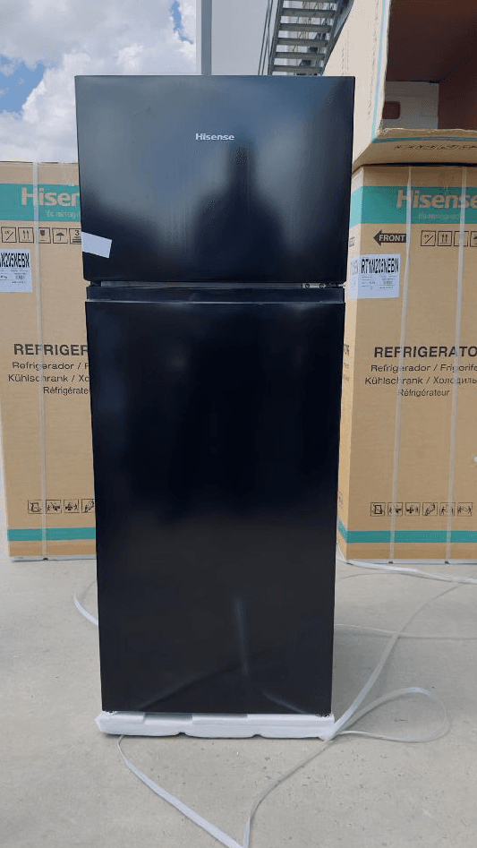 HISENSE RT1N205NEBN Refrigerator - Sleek Black Design, Top Freezer, Efficienti Cooling, 1 Year Warranty