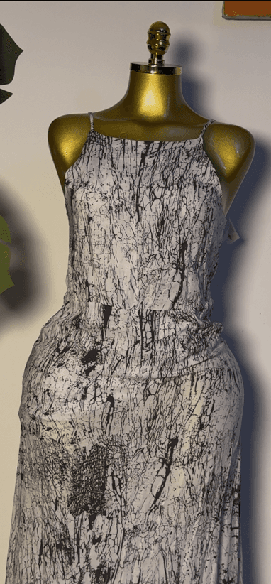 Teknolojia Thrift Dress