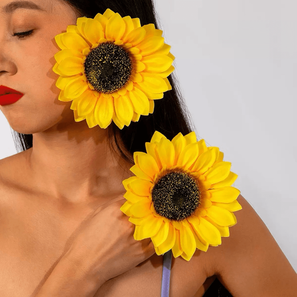 Simu Floral Earrings