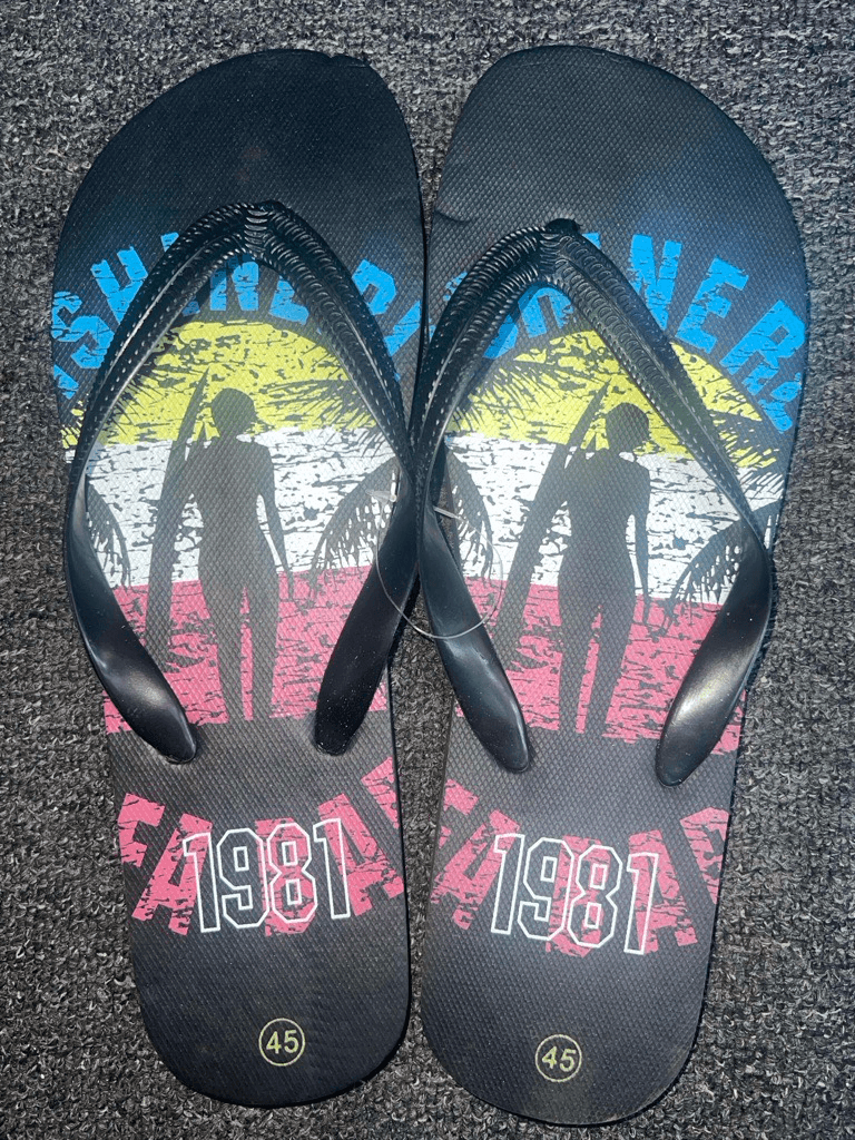 Kompyuta Vintage Surf Inspired Flip Flops “1981”
