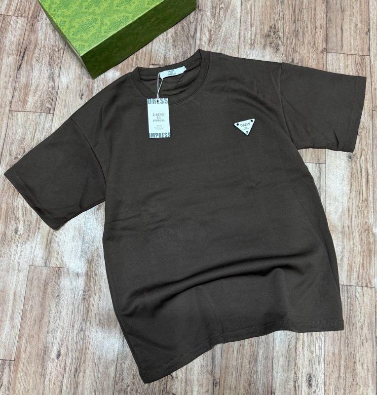 Dress to Impress T-Shirt: Urban Streetwear Essential